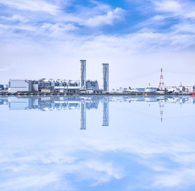 水資源專用機械設備在水上發電站項目中的應用案例